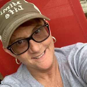 Meet your Posher, Myra